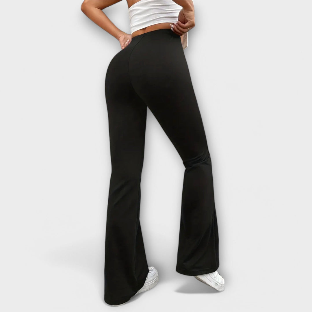 Violette | Relaxed Trousers with Flared Leg